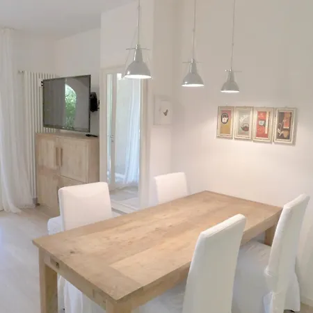 Cascina Del Mar شقة ليدو دي يسولو