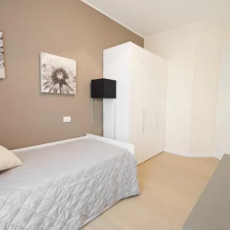 Cascina Del Mar شقة *