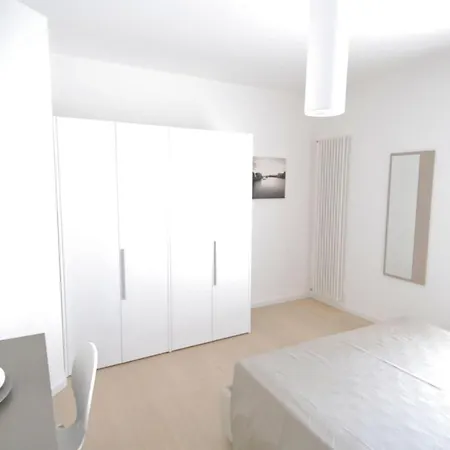 Cascina Del Mar شقة *