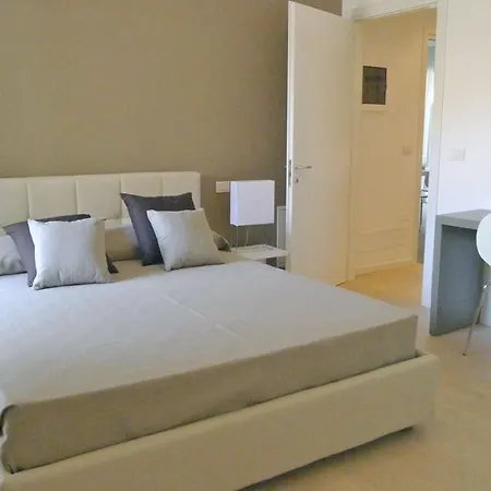 Cascina Del Mar شقة *