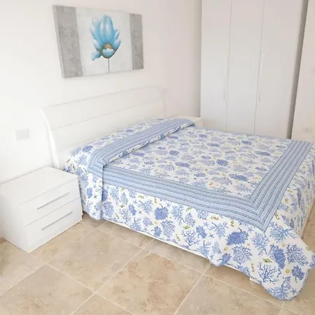 Cascina Del Mar شقة *